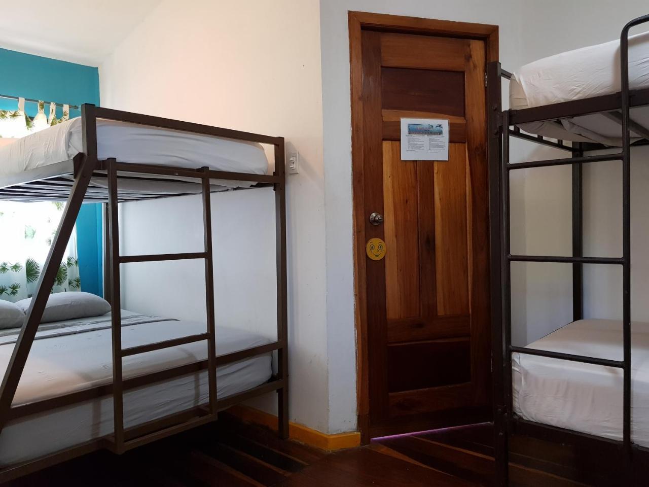 Hostel Mamallena Bocas Del Toro (Adults Only) Bocas del Toro Exterior foto